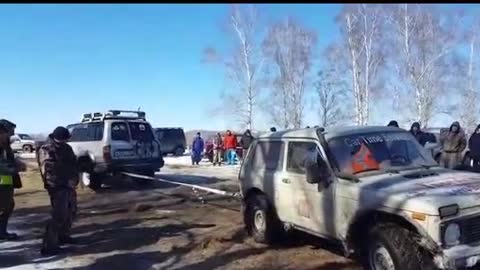 Russian SUV vs Japanese one