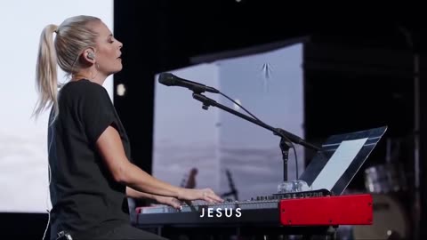 Jenn Johnson Bethel Church - Worship Medley - What a Beautiful Name - Alleluia