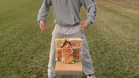 I built the strongest gingerbread house ever!