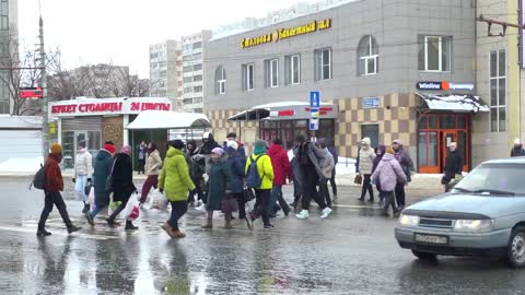 Как переходят дорогу в России 😂😂 Insta