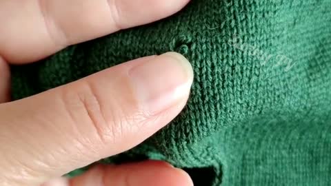 How to Repair the Hole in the Knitted Sweater at Home Without Trace/Sweater Repair