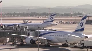 Saudis open airspace to all, even Israeli airlines