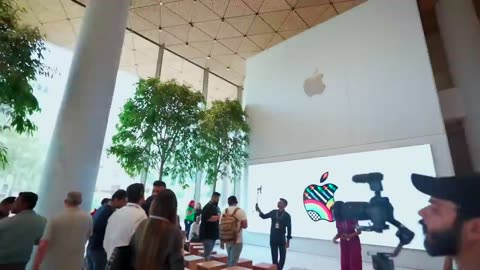 Tech burner first time visited in apple showroom in india