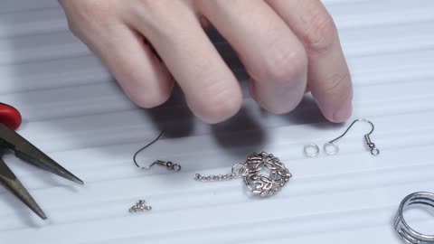 Heart Shaped Dangle Metal Earrings, Jewelry Making Tutorial