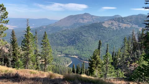 Eastern Oregon – Strawberry Lake + Wilderness – Panoramic Perspective – 4K