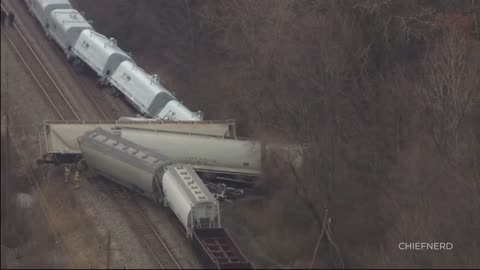 BREAKING – Train Carrying Hazardous Materials Derails in Detroit, Michigan