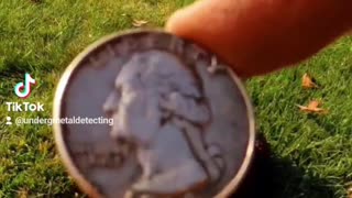 Rumble Metal Detecting - Finding my First SILVER Quarter!