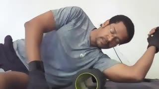 Shoulder Lat Foam Roll Try It Out (29 March 2023)