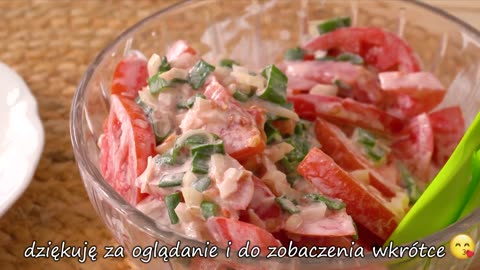 The tomato salad of my childhood! Fast, simple and very tasty!