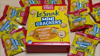 Uncle Tobys LeSnack Mini Crackers Packshot vs Product
