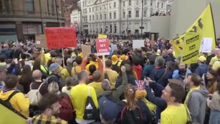 Police confiscate anti-monarchy banner from protesters on Coronation morning in London