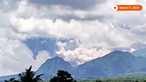Indonesia's Merapi volcano erupts, spews hot cloud