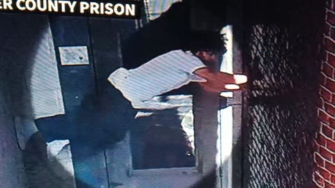 Prisoner escape from Pennsylvania prison