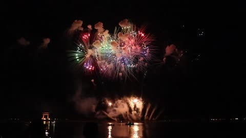 The Most Beautiful and Biggest Fireworks in the World #hanabi #japan