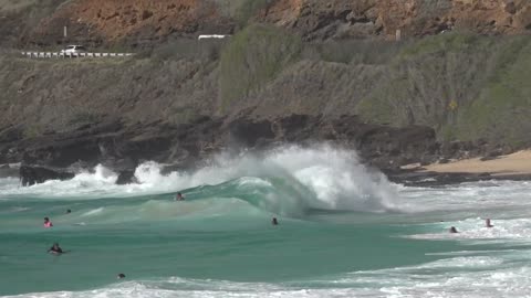 Attempting to surf Sandy Beach Shorebreak !!! Smoookified !!!