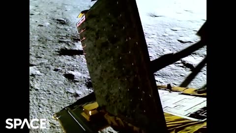 India's_Chandrayaan-3_moon_lander_deploys_ramp_and_rover_in_awesome_view!!!