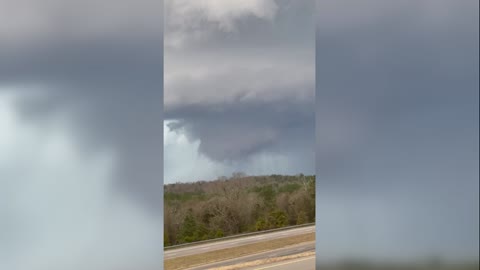 Tornado sighted in AL as severe weather blasts the South