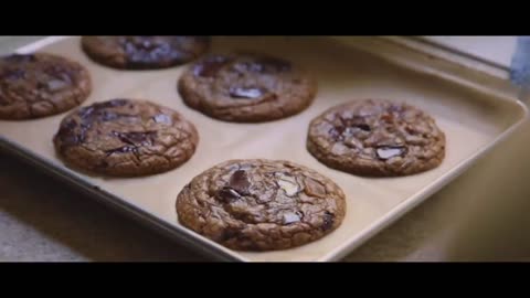 48-Hour Chocolate Chip Cookies