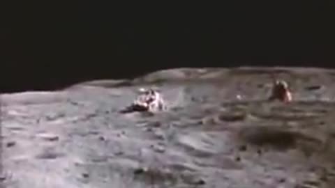 Neil Armstrong - First Moon Landing 1969_low