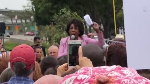 June 24 2018 Maxine Waters calls for attacks on Trump administration