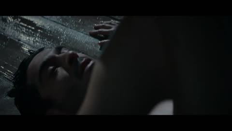 Shahmaran -Hot Kissing Sex Scene -Sahsu and Maran (Serenay Sarikaya and Burak Deniz)