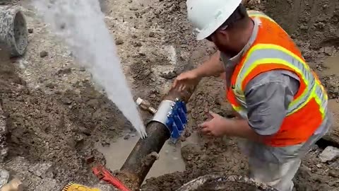 High Pressure Water Main Repair __ ViralHog