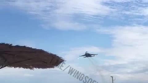 Ukraine War - Fascinating video of a Russian Aerospace Forces Su-34