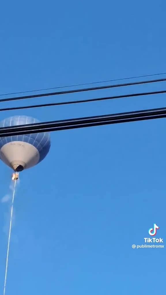 Big Air Balloon on fire