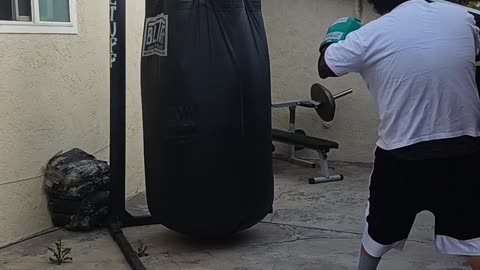 500 Pound Punching bag Workout Part 55. Boxing Warmup!