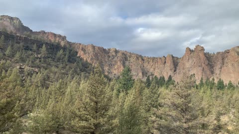 Central Oregon – Smith Rock State Park – High Desert Canyon Basin – 4K
