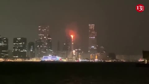 Fire breaks out in Hong Kong skyscraper construction site