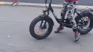 E BIKE RACE