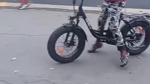 E BIKE RACE