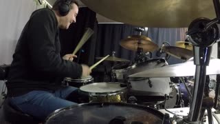 Kenny West "Fallow Gog" jam avec un rappeur 2 Drum cover