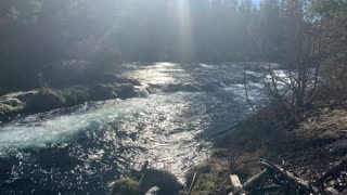 Cascading Section of Beautiful Metolius River – Central Oregon