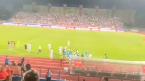 "Kosova është Serbi", futbollistët e Egnatias braktisin ndeshjen pas thirrjeve raciste