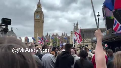 Thousands of Londoners rally for Donald Trump to save Western civilization