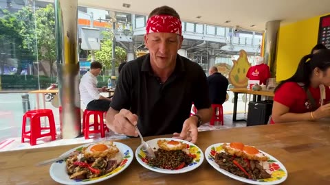 Tour of chilli capital BANGKOK the person trying chilli who almost killed him!!