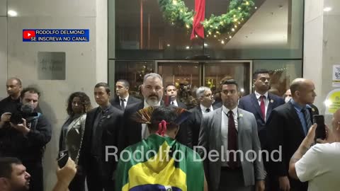 BRAZIL WAS STOLEN 🩸🇧🇷 | LULA DA SILVA FREAKED OUT WHEN INDIANS AND THE CROWD VISITED HIS SECRET HOTEL 05/12/22
