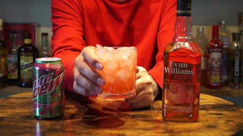 Evan Williams Peach Whiskey & Mtn Dew Major Melon