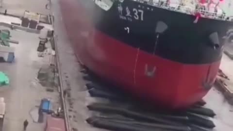 Ship Launching || Reverse Launching using air bags ????