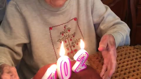 Grandma blew her dentures out😭💀.A hundred and tooth birthday😂😂