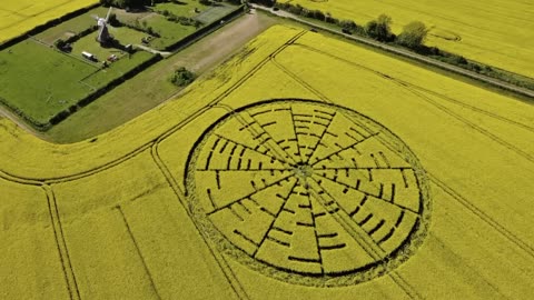 Ancient Aliens - Crop Circles