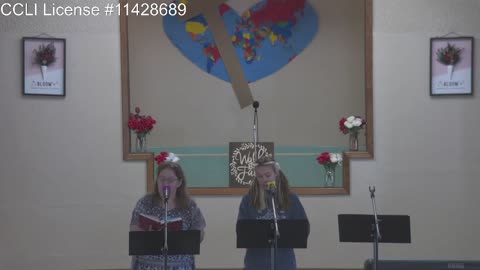 Moose Creek Baptist Church sings “Victory in Jesus“ During Service 5-29-2022