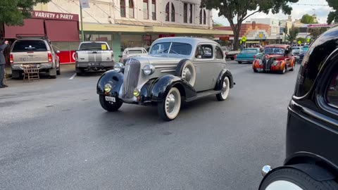 Narrandera Rod Run 2023 (daylight) 7 Cruisin no boozin