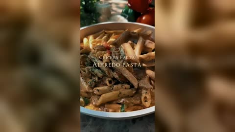 Bowl of Chicken Fajita Alfredo Pasta!