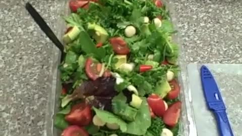 HEALTHY FOODS TO EAT NOW! SUPER SALAD RECIPE! = EASY RECIPES in 30 seconds! - May 24th 2010