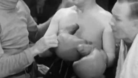 Charlie Chaplin's Knockout Comedy: The Boxing Match!