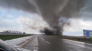 Clip Of Enormous Nebraska Tornado Captured By Storm Chasers
