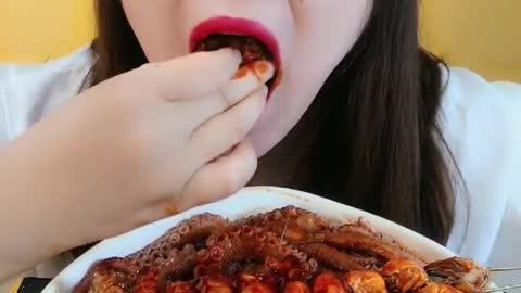 ASMR eating Spicy Seafood 🔥🔥🔥